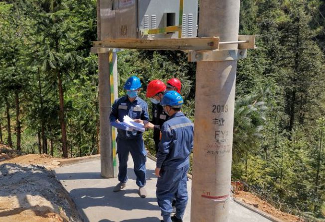 南方電網廣西新電力集團富川縣公司：農網改造助力瑤山村民電亮幸福生活