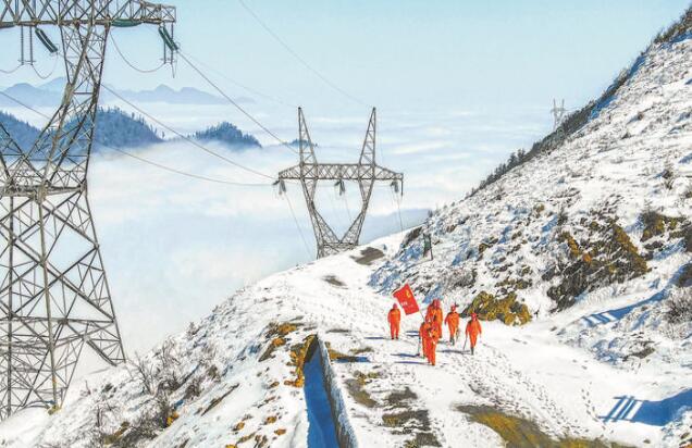 國網(wǎng)四川電力(送變電)共產(chǎn)黨員服務(wù)隊:甘阿涼地區(qū)的一面旗幟