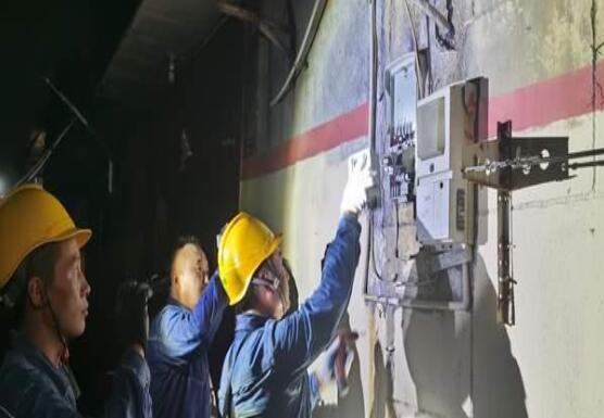 網新鄉供電公司精準打擊竊電行為