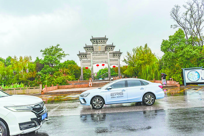 國網江蘇電力:新能源汽車賣得好 充電樁建設跟得上