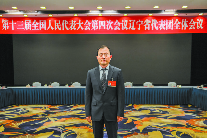 國人大代表 國網遼寧省電力有限公司董事長、黨委書記石玉東:加強能源互濟 促進能源互聯網發展