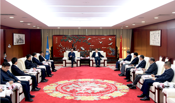 溫樞剛會見中國電建黨委書記、董事長丁焰章