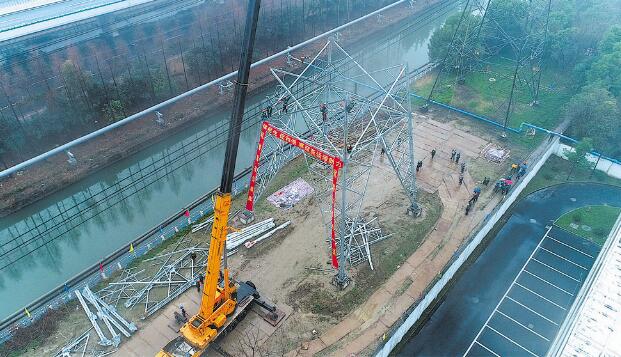 春節假期,他們奮戰在施工現場