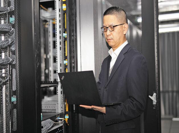 蔣鴻城：信息專業運行保障的技術專家