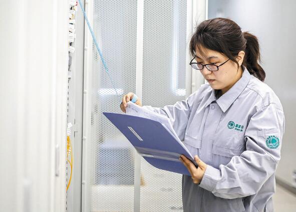 國網(wǎng)工匠叢犁:電力通信技術(shù)能手