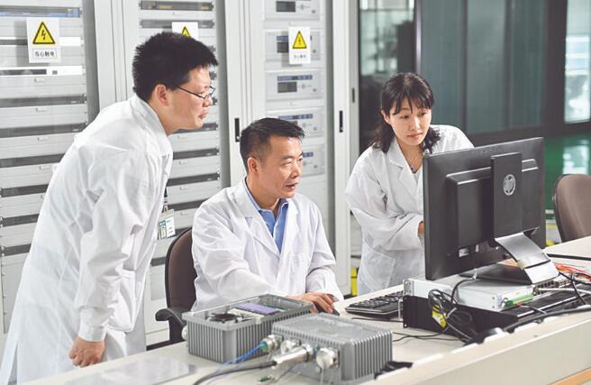 鄭玉平:踐行科技自立自強,持續攀登新高峰