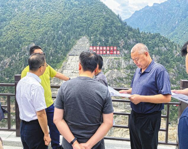 深耕高電壓前沿技術 助力電網數字化轉型——記國家電網公司首席專家文衛兵