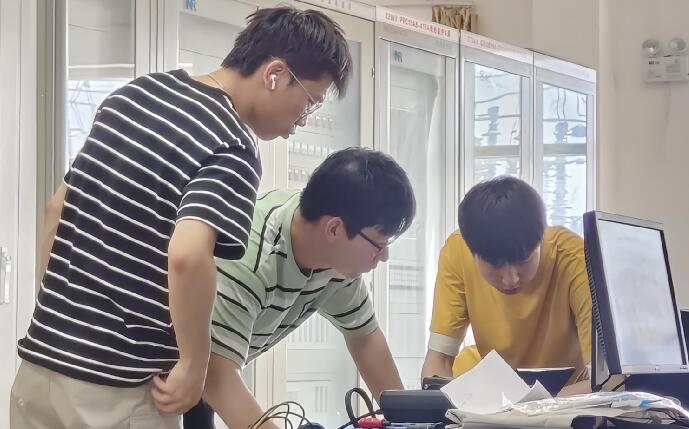 烏海超高壓供電公司技術推動生產 全力備戰技能大賽