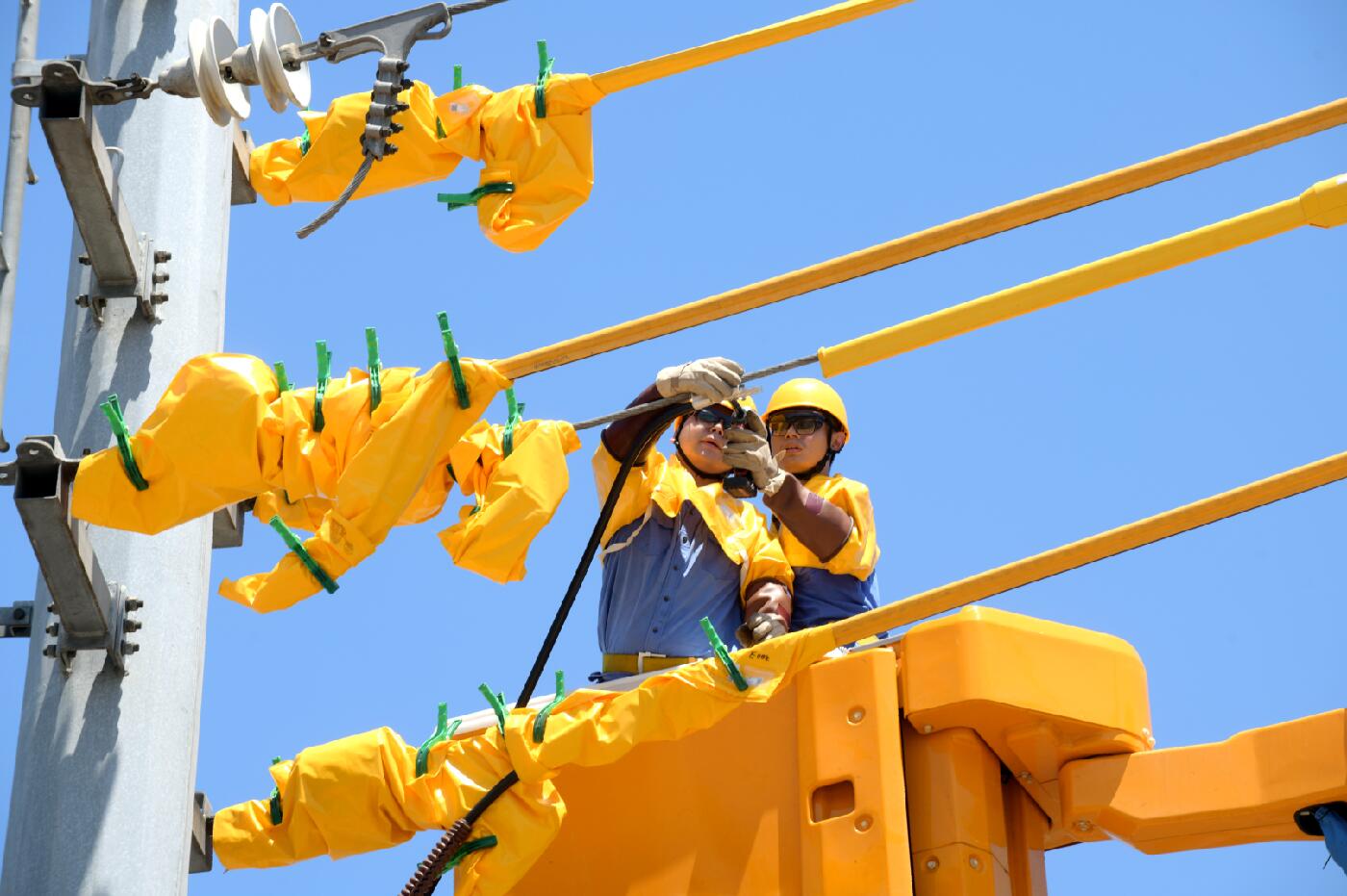 國網余姚市供電公司：城市線路改造 “上改下”助力城市發展更精彩