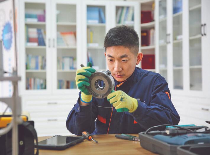 【二十大代表】劉傳波:弘揚雷鋒精神 點亮萬家燈火