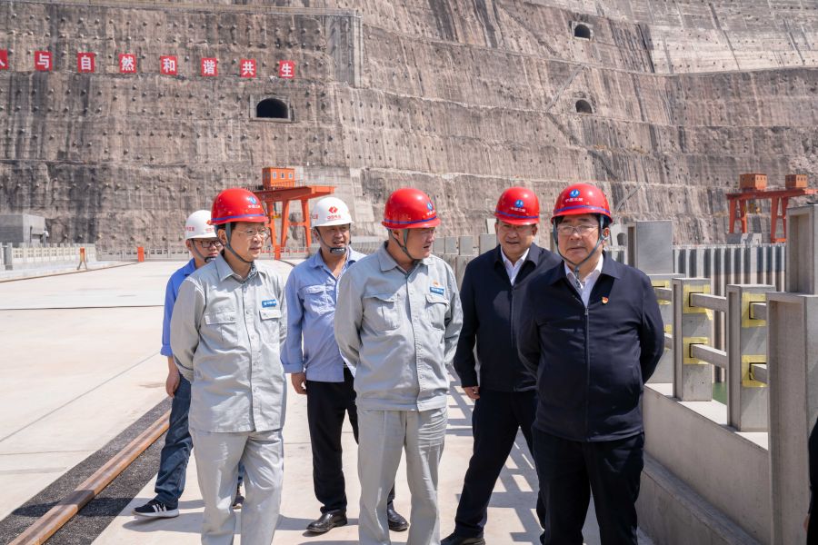 國(guó)資委黨建局局長(zhǎng)、央企團(tuán)工委書記姚煥調(diào)研白鶴灘水電站