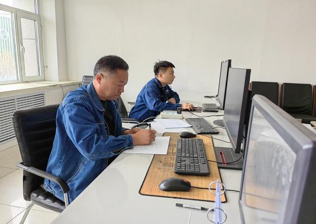 國網突泉縣供電公司圓滿完成五一勞動節期間保供電任務