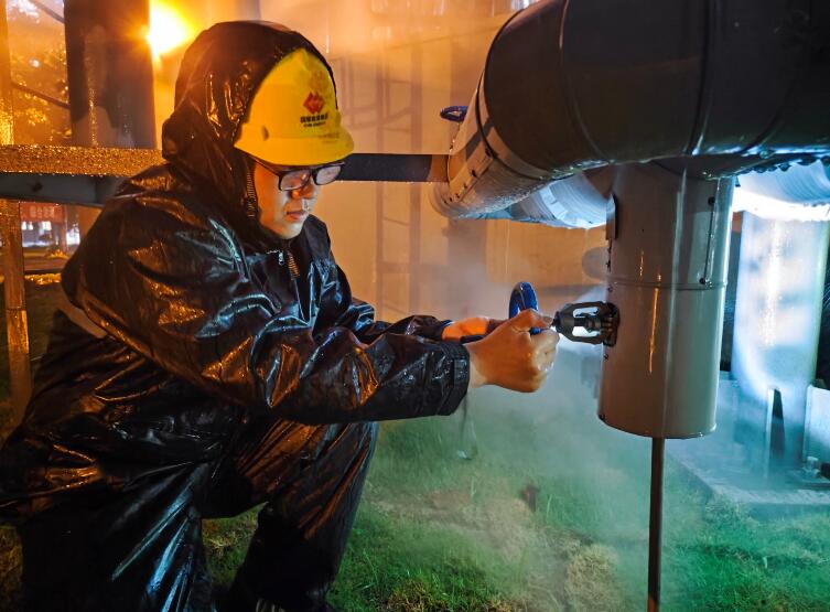國家能源集團安徽公司聞“汛”而動 戰暴雨保安全