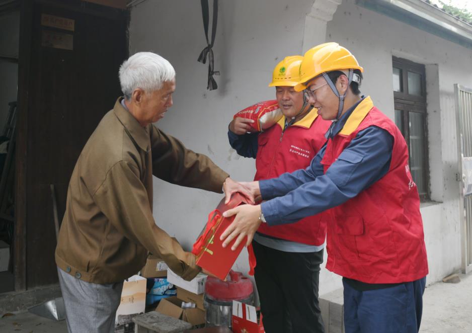 國網余姚市供電公司:端午送“愛”上門情暖老兵心