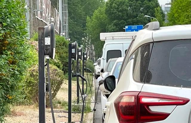 充電站費用漲價,新能源車的韭菜終于成熟了?