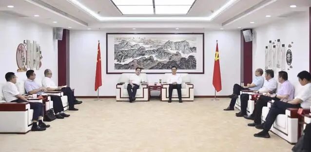 漯河市委書記秦保強、市長黃鈁會見中國電建華中區總部黨委書記、總經理蹇尚友一行