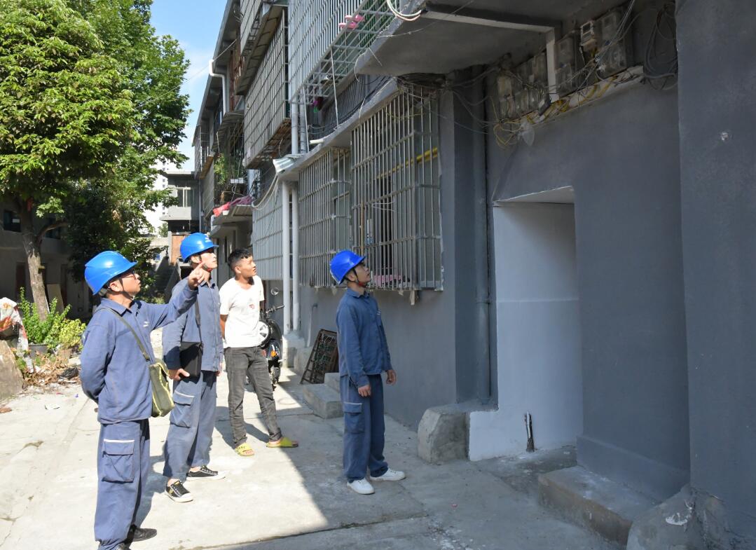 貴州德江供電局排查隱患 保障老舊小區民生用電安全