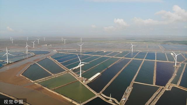 預計今年我國太陽能及風電裝機規模均將首次超過水電