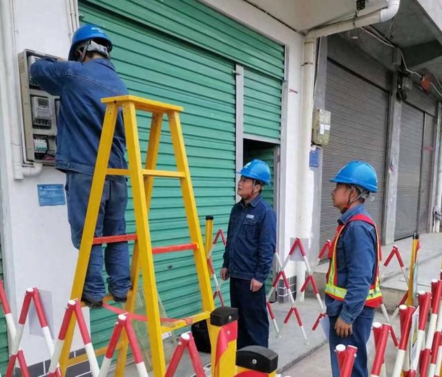 國網石泉縣供電公司推進智能電表更換 提升供電服務水平