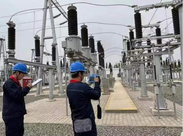 巴彥淖爾供電公司紅外測溫保供電 電力醫生為設備“做體檢”