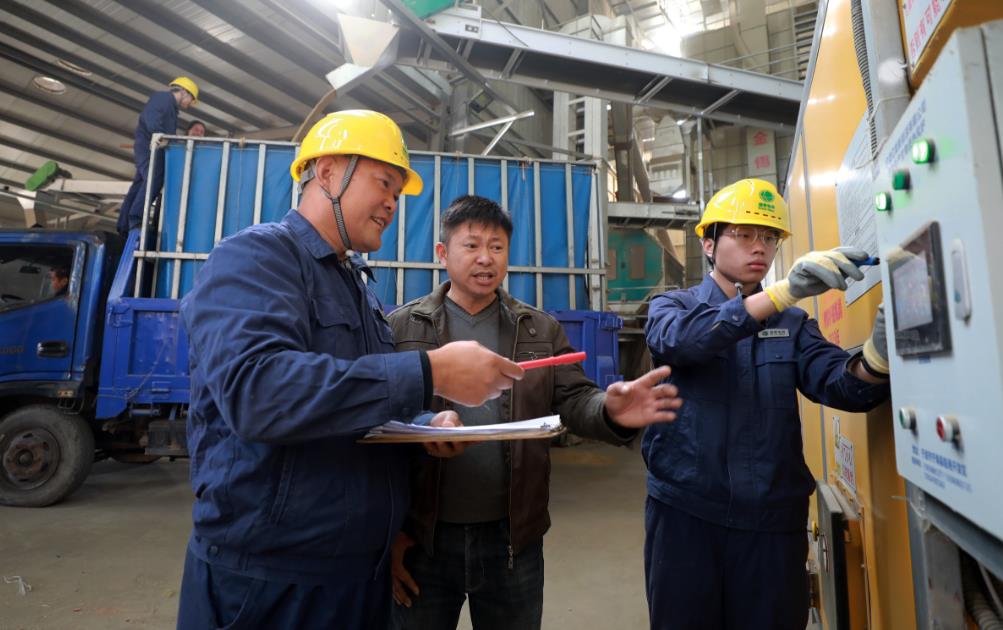 國網(wǎng)余姚市供電公司:晚稻飄香好“豐”光 電力服務(wù)來護(hù)航