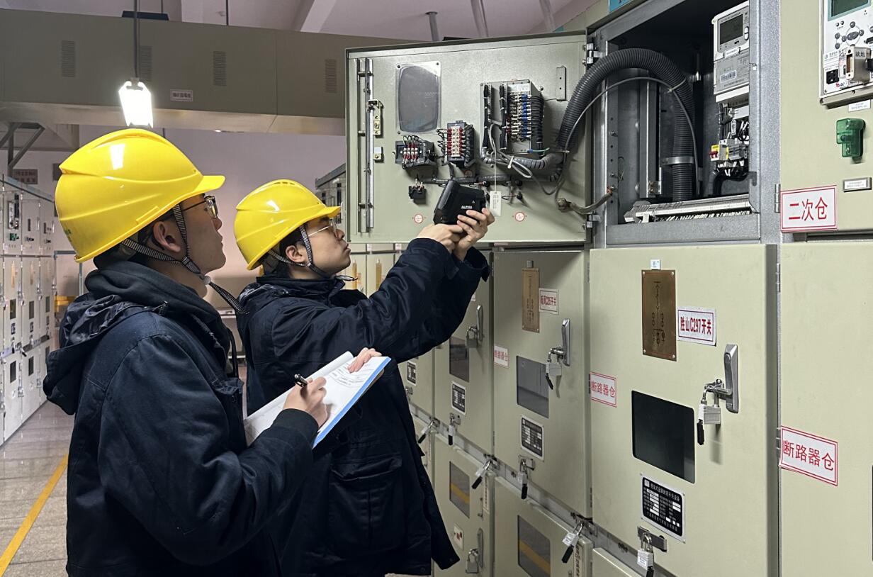 國網余姚市供電公司:精準測溫除隱患 迎峰度冬添保障