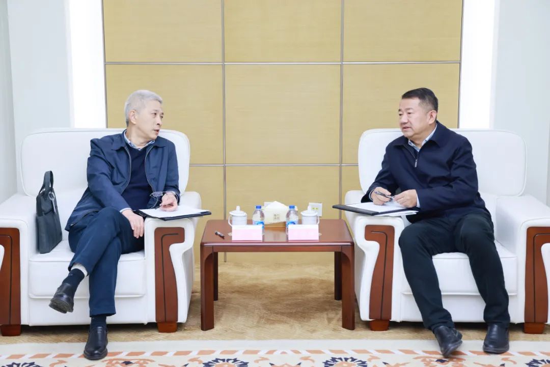 中國一重集團黨委書記、董事長徐鵬一行拜訪大唐環境黨委書記、董事長朱利明