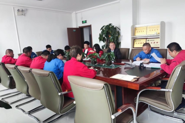 內蒙古電力集團烏海千里山供電公司:對標新細則,完成班組定級工作