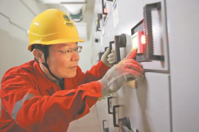 何貝：專注做事，專心服務