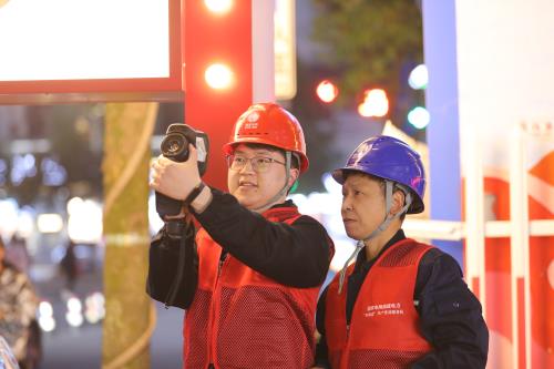 國網(wǎng)壽寧縣供電公司:夜巡測(cè)溫“把脈”電網(wǎng)安全
