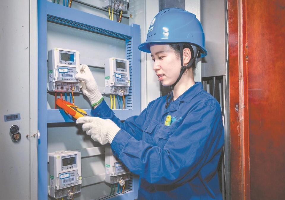 【國網(wǎng)特等勞模】倪萍:用專注的心做專業(yè)的事