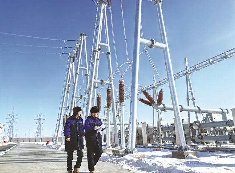 昌吉州國投木壘50萬千瓦風光儲同場項目并網發電