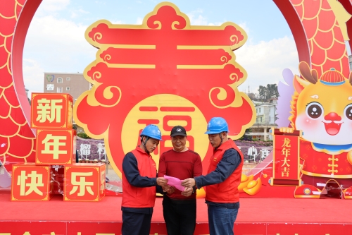 國(guó)網(wǎng)會(huì)理市供電公司:古城燈彩鬧元宵 佳節(jié)保電不停歇