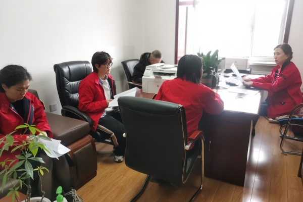 內蒙古電力集團烏海千里山供電公司:開展“感恩奮進跟黨走,立足崗位做貢獻”主題宣講活動