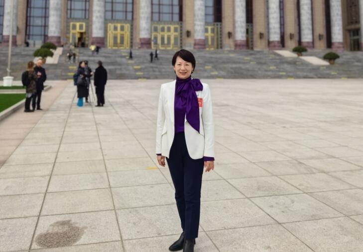 【兩會(huì)好聲音】全國(guó)人大代表張敏:推進(jìn)《人工智能法》立法 筑牢關(guān)鍵信息基礎(chǔ)設(shè)施安全屏障