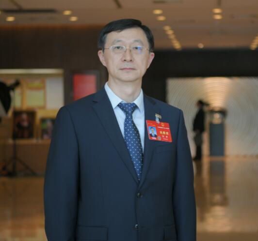 【兩會好聲音】國網(wǎng)江西省公司總經(jīng)理、黨委副書記劉勇:建設(shè)數(shù)智化堅強電網(wǎng),更好保障能源安全、服務(wù)“雙碳”目標