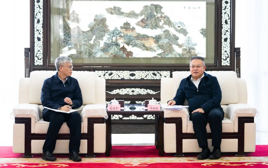 華電集團黨組副書記、董事、總經理葉向東會見東方電氣董事、總經理、黨組副書記張彥軍