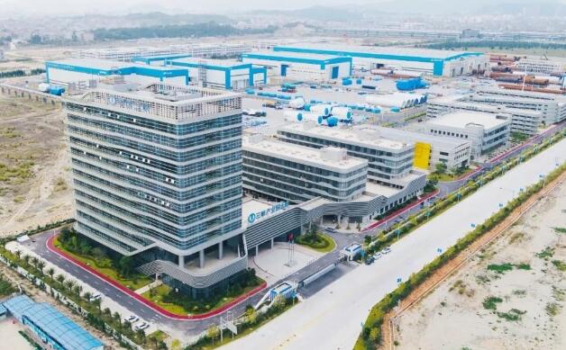 又一臺18兆瓦大功率海上風電機組在福建三峽產業園下線