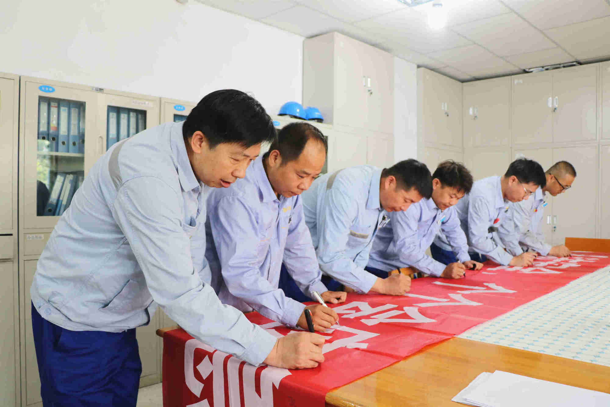 新疆天業能源管理公司多措并舉做好“安全生產月”活動