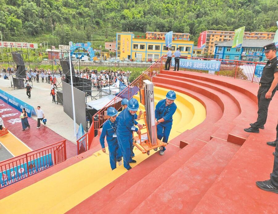 四川樂山:供電服務好 “村BA”賽事精彩紛呈