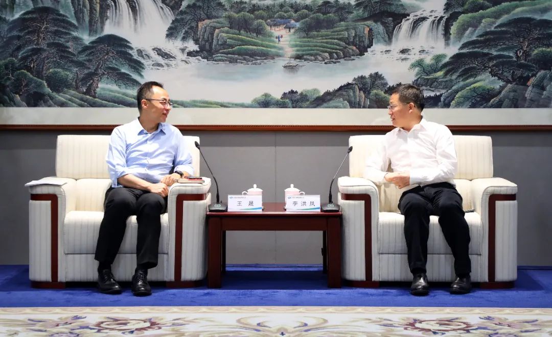 中國電氣裝備黨委書記、董事長李洪鳳會(huì)見銀河證券黨委書記、董事長王晟