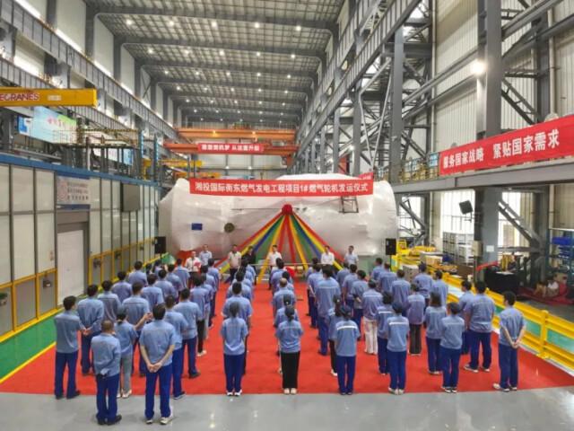湖南省首個燃氣發電項目1號燃機從上海發運