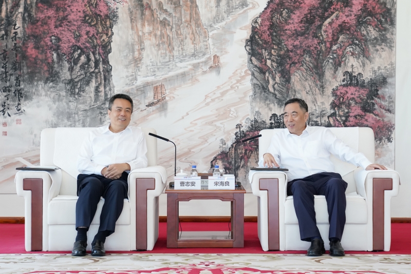 中國能建黨委書記、董事長宋海良與哈電集團(tuán)黨委書記、董事長曹志安會談