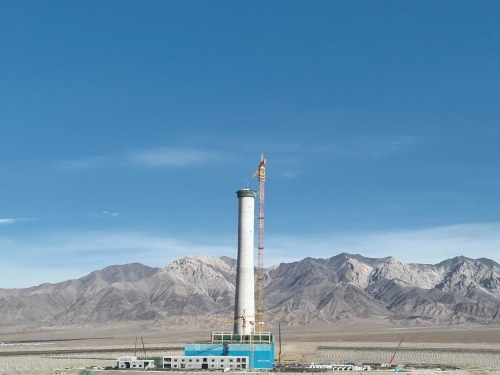 全國單體規模最大塔式光熱項目吸熱塔順利封頂