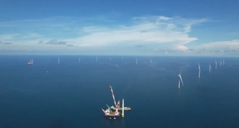 海上風電 沙地光伏 “撂荒地”變身清潔能源發電廠