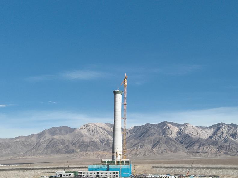 中國廣核集團德令哈塔式光熱發電項目取得新進展