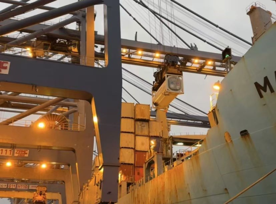 浦東海事部門保障全球首例大型固態儲氫設備順利“出海”