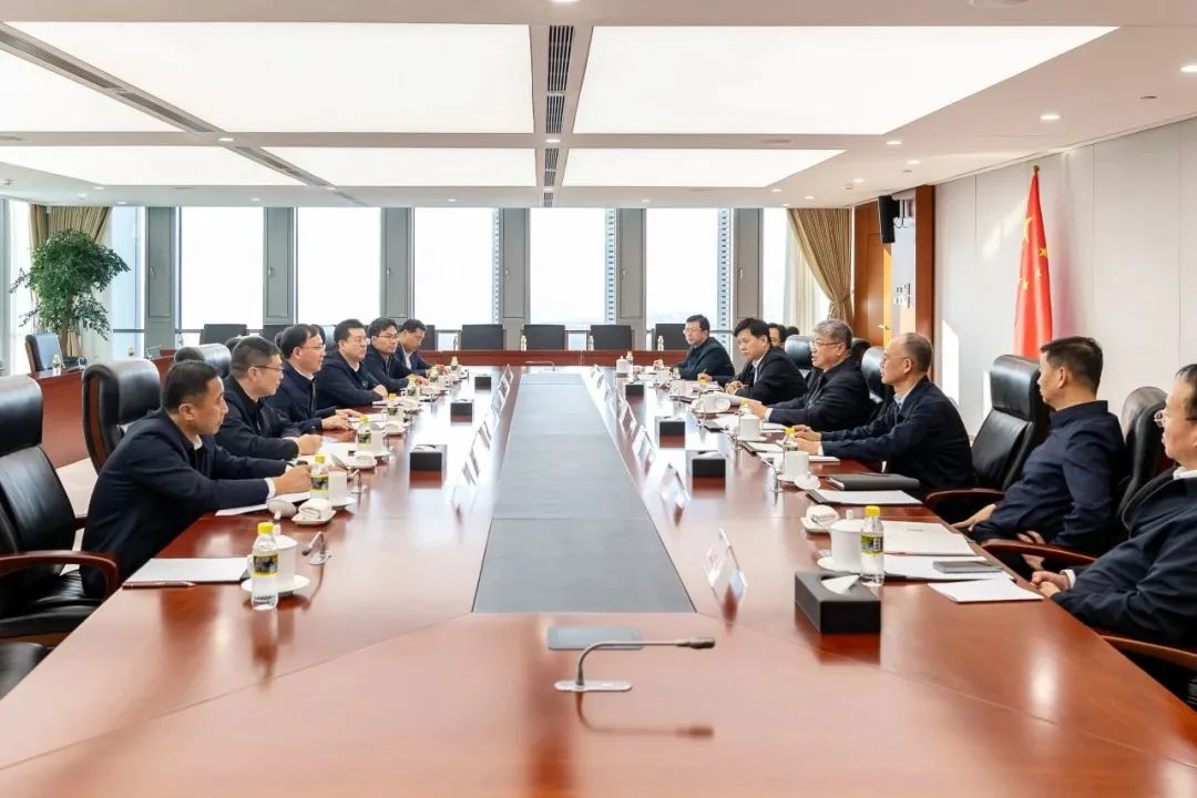 國家能源集團黨組書記、董事長劉國躍與中國大唐黨組副書記、總經理張傳江會談