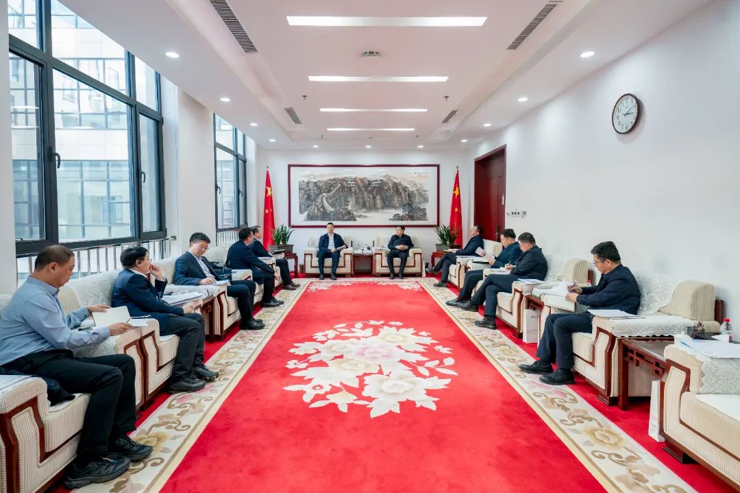 內蒙古電力集團與國網信通產業集團交流座談