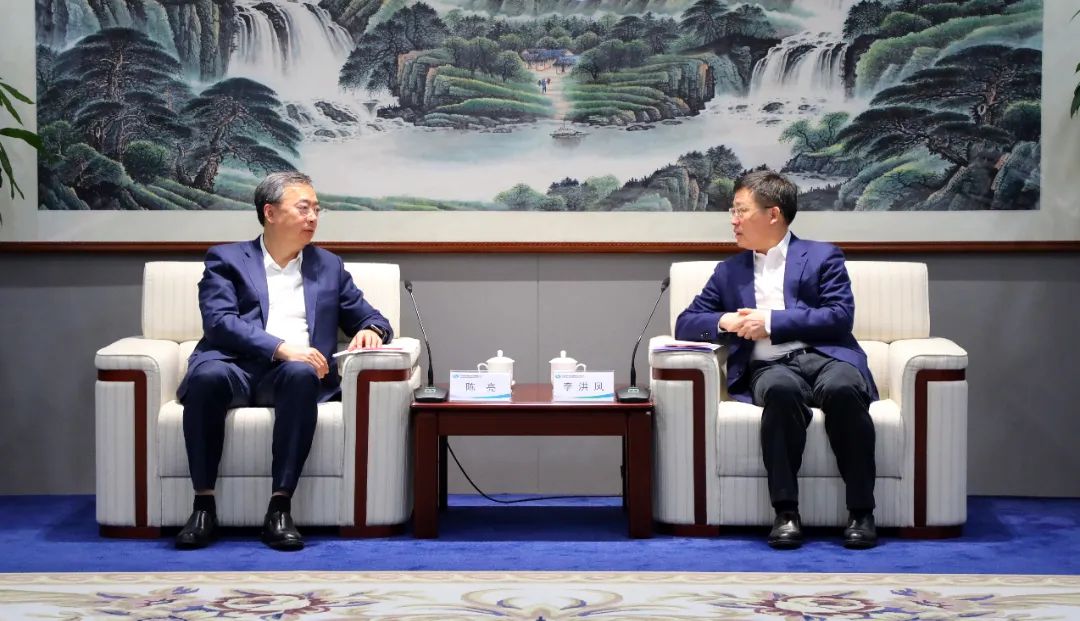 中國電氣裝備黨委書記、董事長李洪鳳會見中金公司黨委書記、董事長、管理委員會主席陳亮